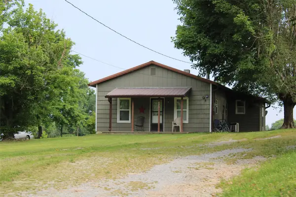 420 E Cumberland Avenue, Jamestown, KY 42629