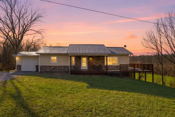 1676 Graves Road, Stamping Ground, KY 40379