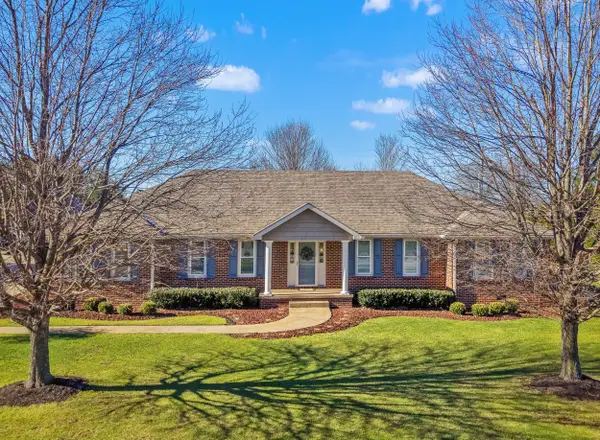 891 W Count Fleet Circle, Danville, KY 40422