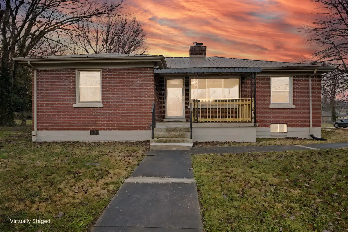 300 E Maple Street, Nicholasville, KY 40356 - Image #1