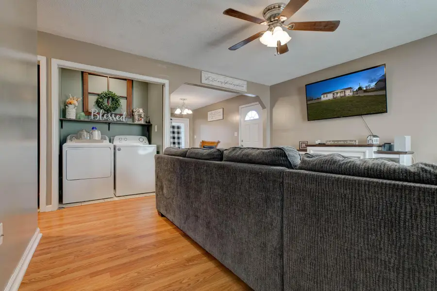 109 Parish Road, Jeffersonville, KY 40337 - Image #3