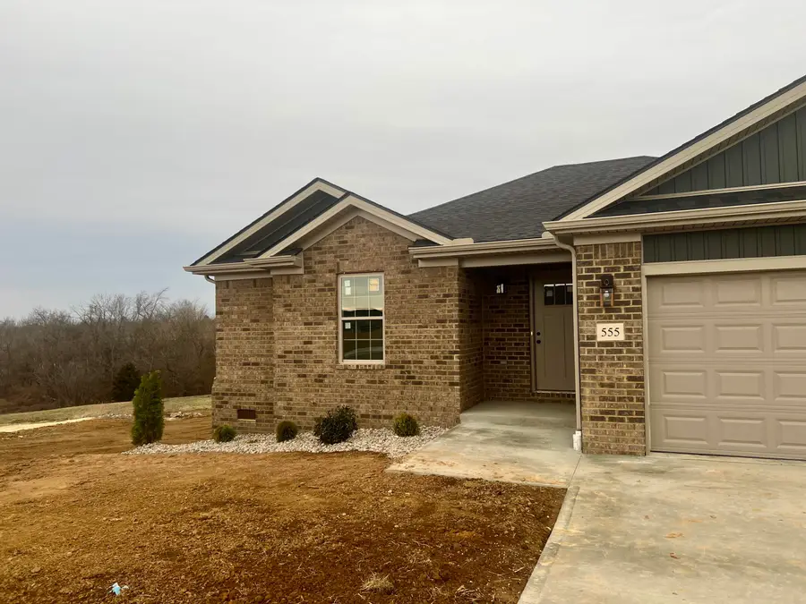 555 Middle Creek Way, Berea, KY 40403 - Image #2