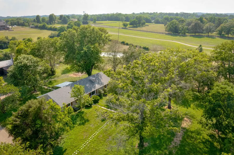 2450 Vince Road, Nicholasville, KY 40356 - #3