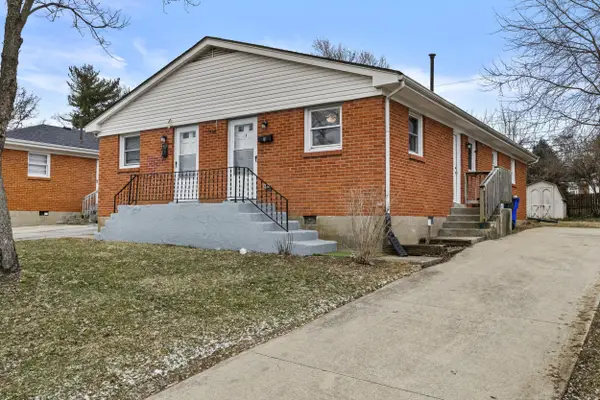 1990 Fair Oaks Drive, Lexington, KY 40504