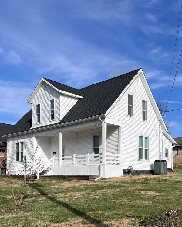 402 Park Avenue, Irvine, KY 40336