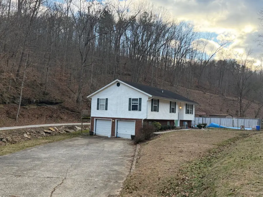 5085 Ky-40 West, Staffordsville, KY 41256 - #2