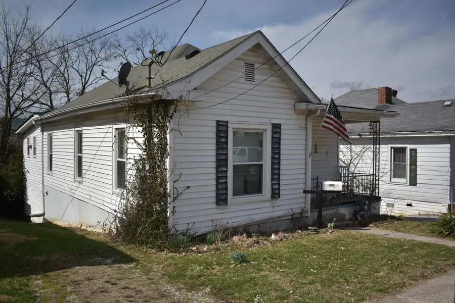 253 Parrish Avenue, Paris, KY 40361 - Image #2