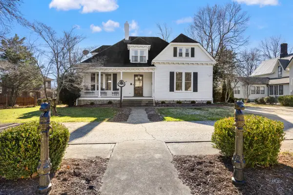 334 E Lexington Avenue, Danville, KY 40422