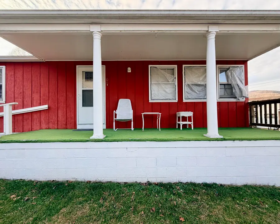 106 State Square, Cumberland, KY 40823 - #2