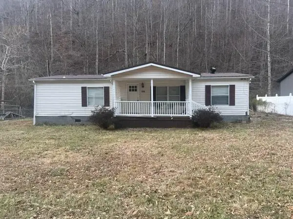 321 Gabriels Fork, Kimper, KY 41539