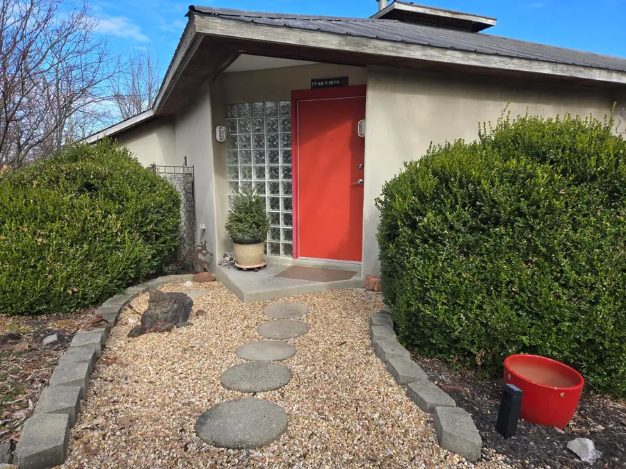 1028 Pin Oak Drive, Frankfort, KY 40601 - Image #3