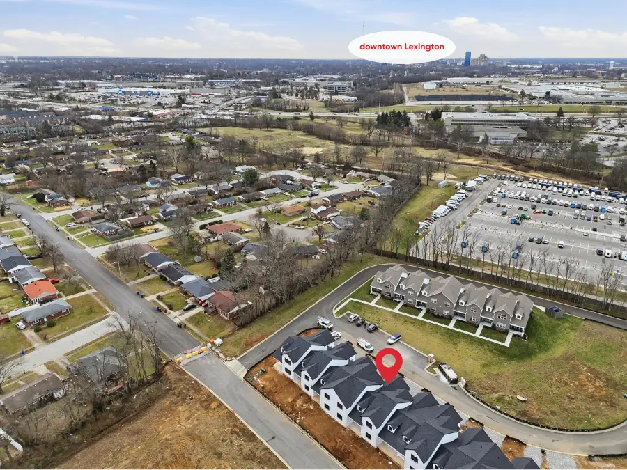 676 Hollow Creek Road, Lexington, KY 40511 - Image #2