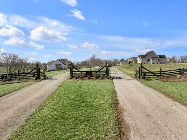 244 Doe Run Road, Nicholasville, KY 40356