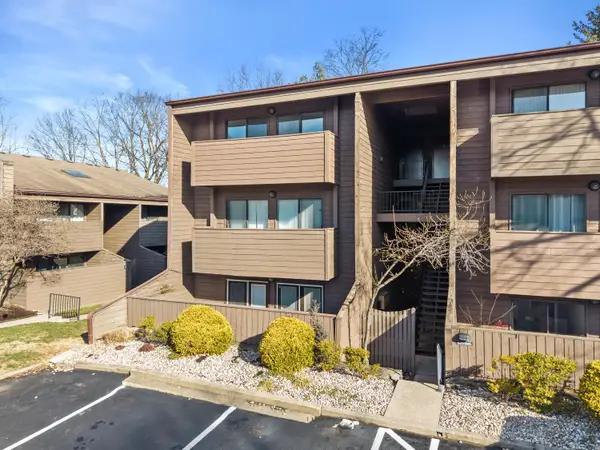 750 Shaker Drive #501, Lexington, KY 40504