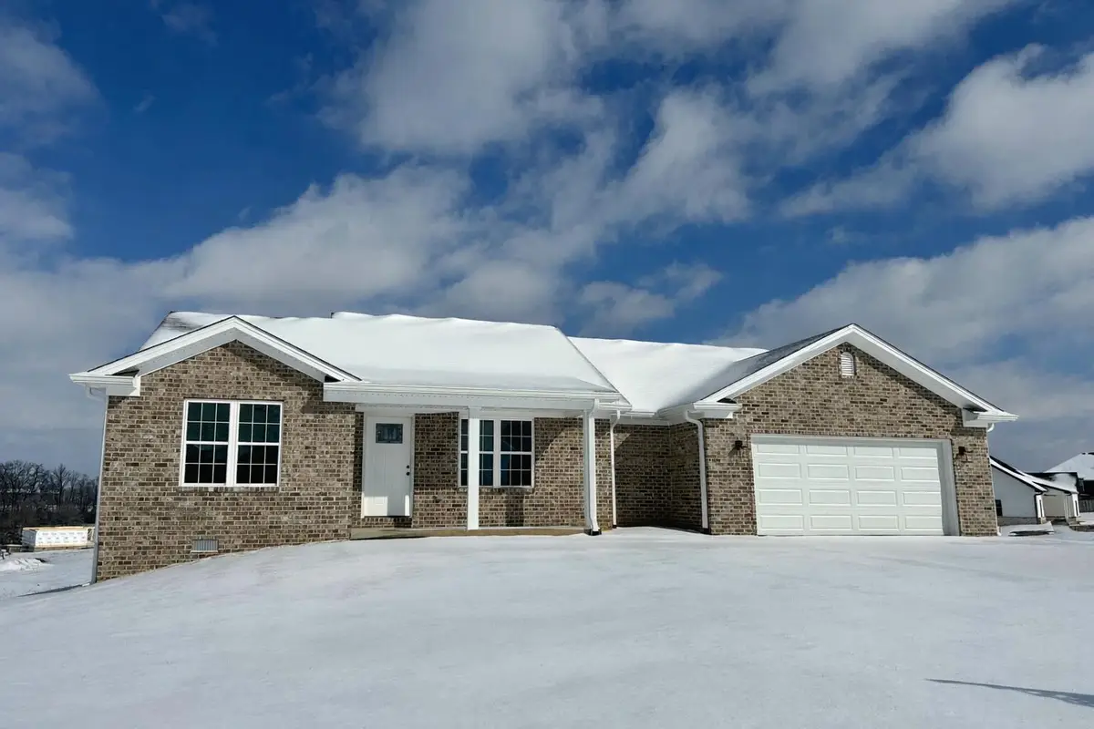 213 Max Cavnes Road, Danville, KY 40422 - Image #1