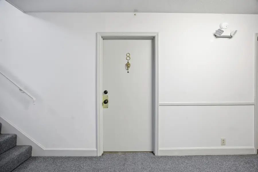 175 Malabu Drive #8, Lexington, KY 40503 - Image #2