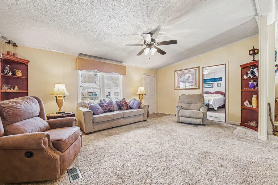 134 Walter Lane, Waco, KY 40385 - Image #3