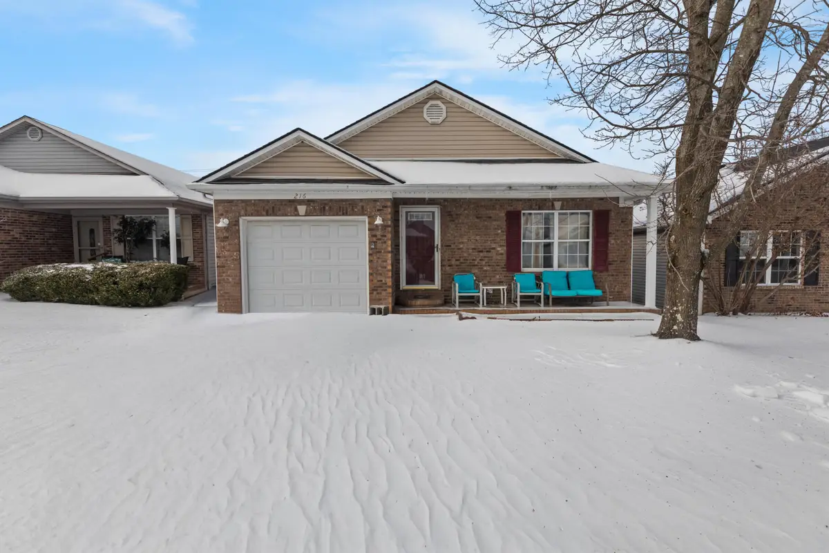 216 Christopher Drive, Nicholasville, KY 40356 - Image #1