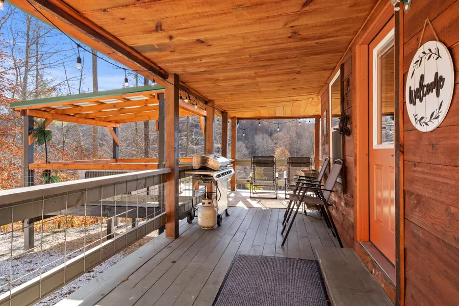 16 Hickory Lane, Campton, KY 41301 - Image #2