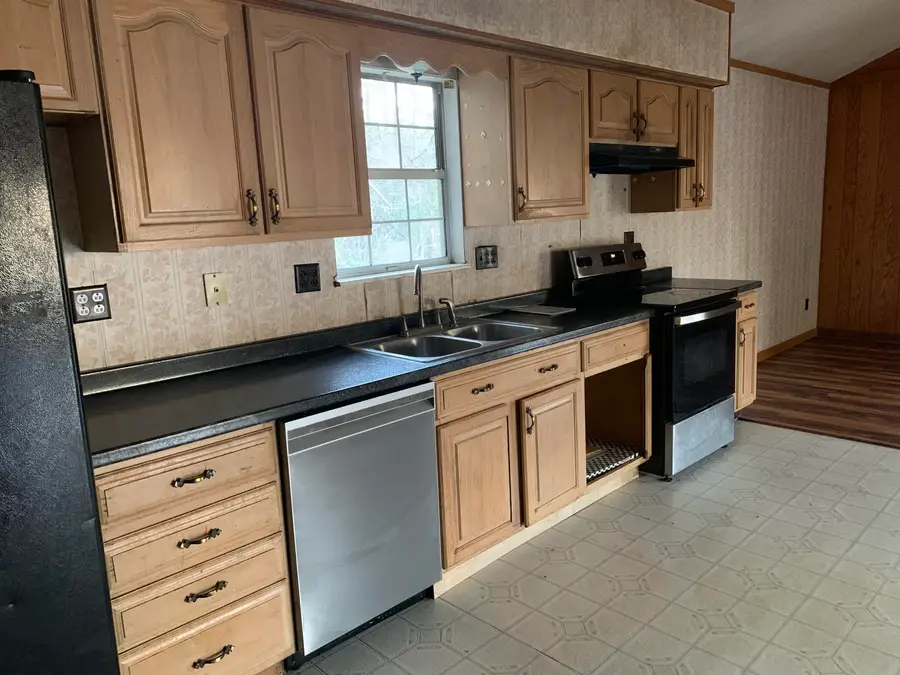 877 Bear Hollow Road, Rockholds, KY 40759 - Image #2