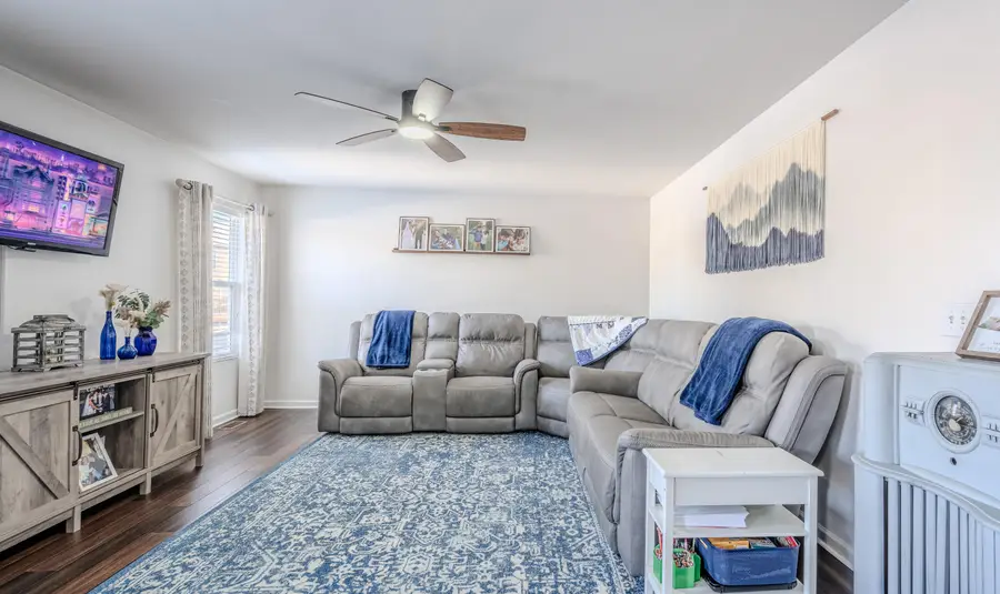 264 W Showalter Drive, Georgetown, KY 40324 - Image #3