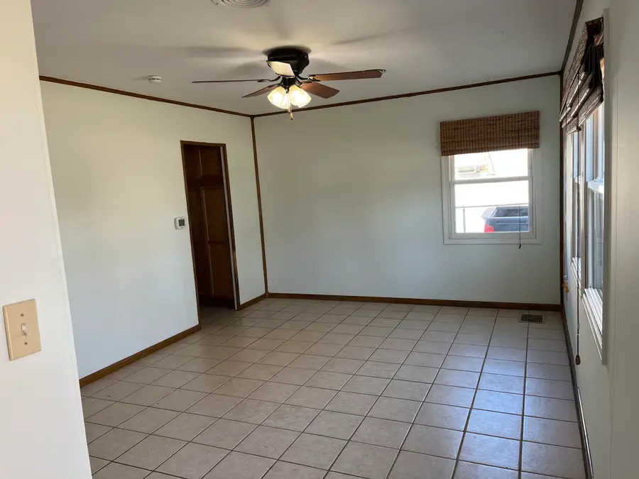 330 Hummingbird Lane, Lexington, KY 40503 - Image #2