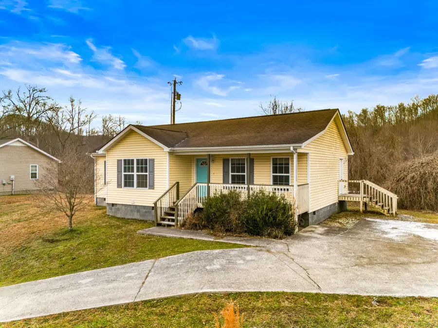 140 Hickory Lane, Middlesboro, KY 40965 - Image #2