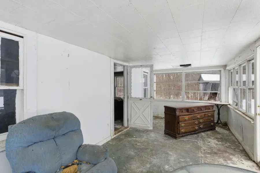 645 Old Fox Road, Irvine, KY 40336 - #2