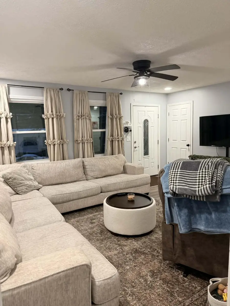 421 Sally Stephens Branch, Prestonsburg, KY 41653 - #2