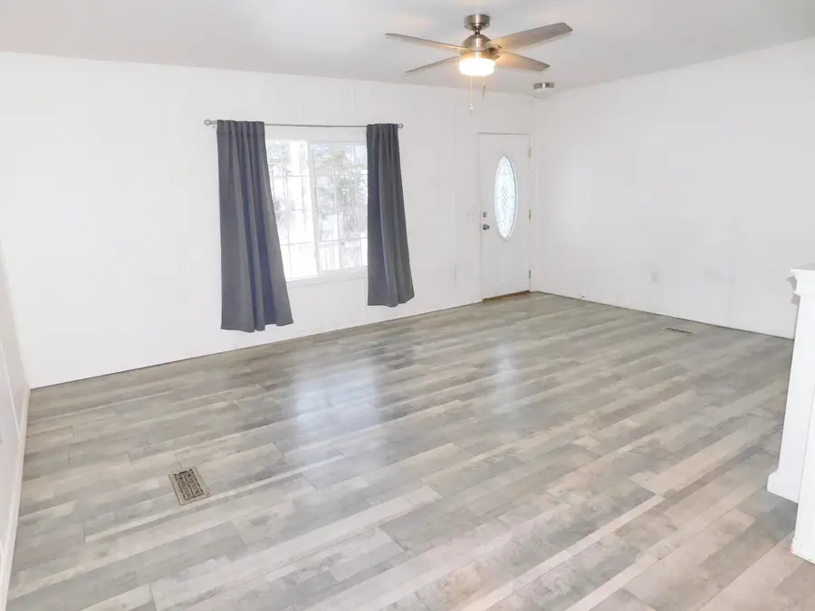 390  Churchhouse Hill Road, Irvine, KY 40336 - #3