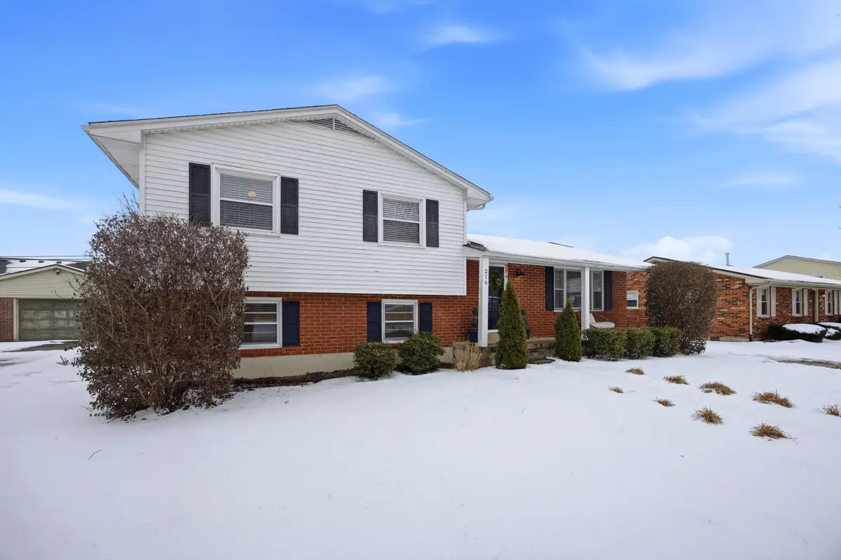 216 Paddock Drive, Versailles, KY 40383 - Image #1