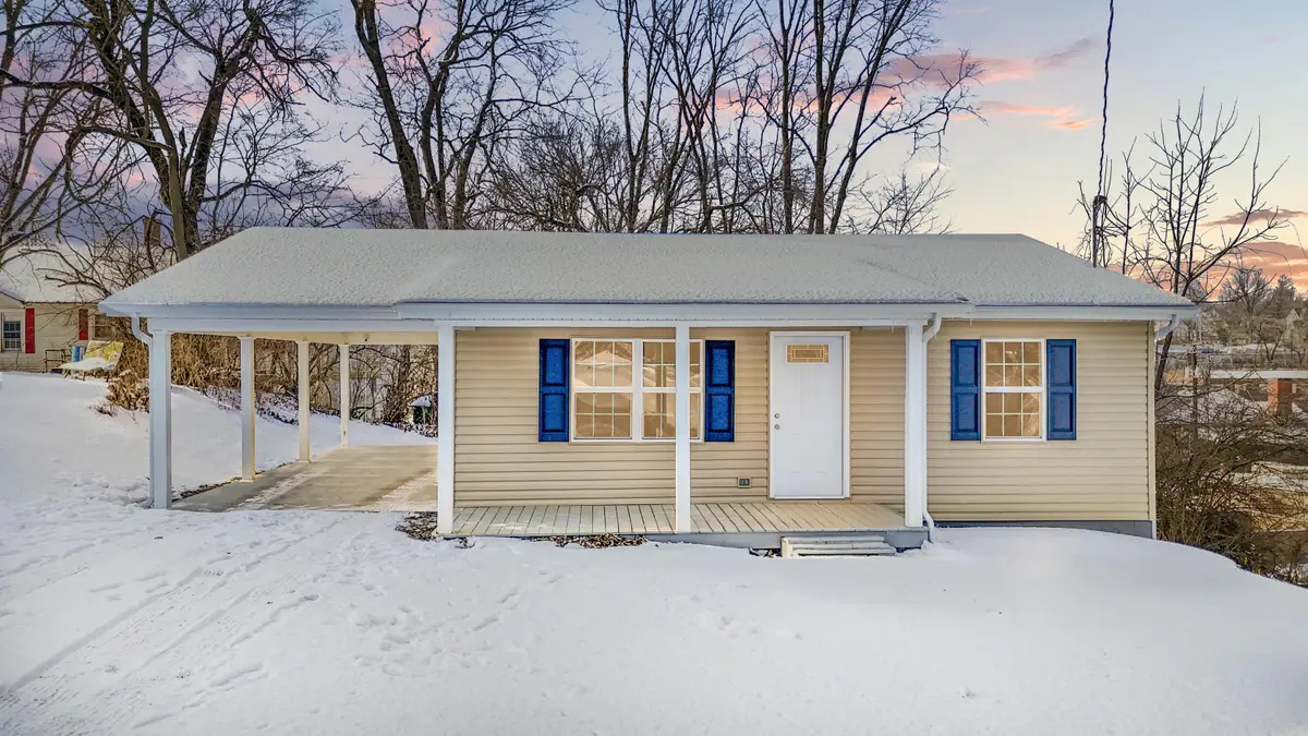 140 E Main Street, Flemingsburg, KY 41041 - #1