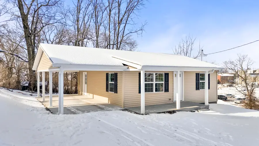 140 E Main Street, Flemingsburg, KY 41041 - #3