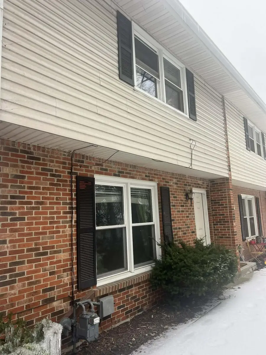 3142 Kirklevington Drive, Lexington, KY 40517 - Image #2