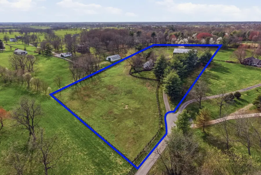 235 Lakewood Drive, Nicholasville, KY 40356 - #2