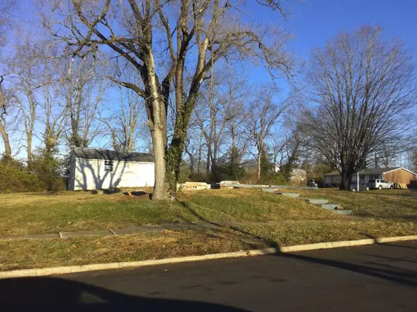 2339 Pierson Drive, Lexington, KY 40505