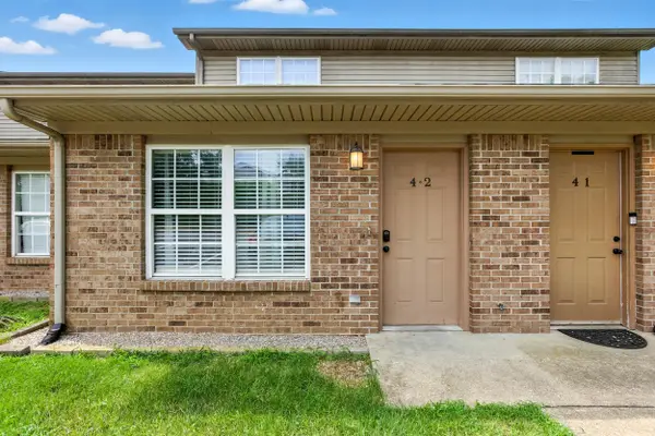 1100 Horsemans Lane #42, Lexington, KY 40504