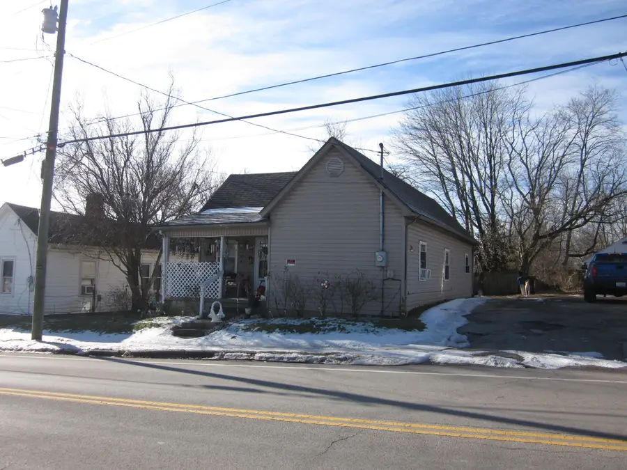 220 E Washington Street, Winchester, KY 40391 - #2