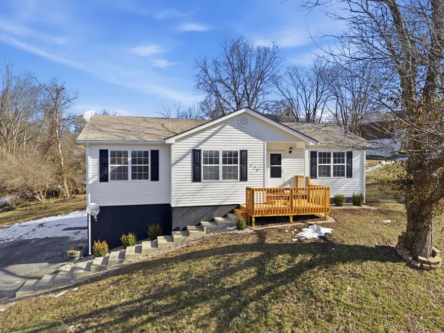 171 Rolling Acres Drive, Frankfort, KY 40601 - #2