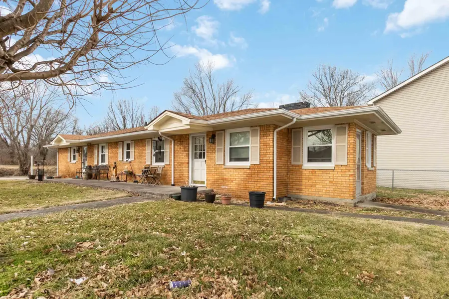 19 S Lucas Street, Junction City, KY 40440 - #3