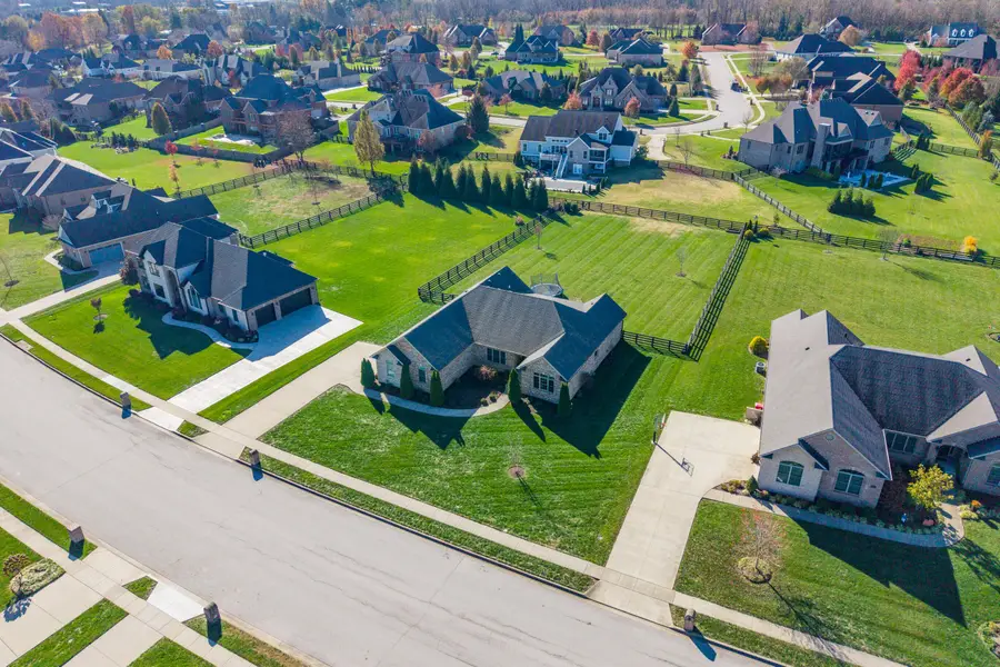 606 Old Coach Road, Nicholasville, KY 40356 - #2