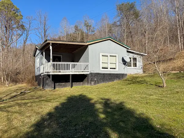 1846  Hatchers Creek Road, Stanton, KY 40380