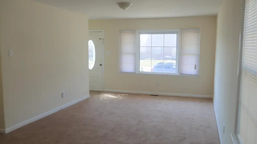 571 St Anthony Drive, Lexington, KY 40505 - #2