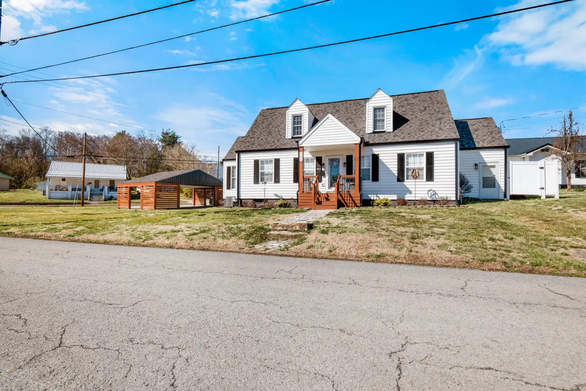 542 S 2nd Street, Williamsburg, KY 40769 - #1