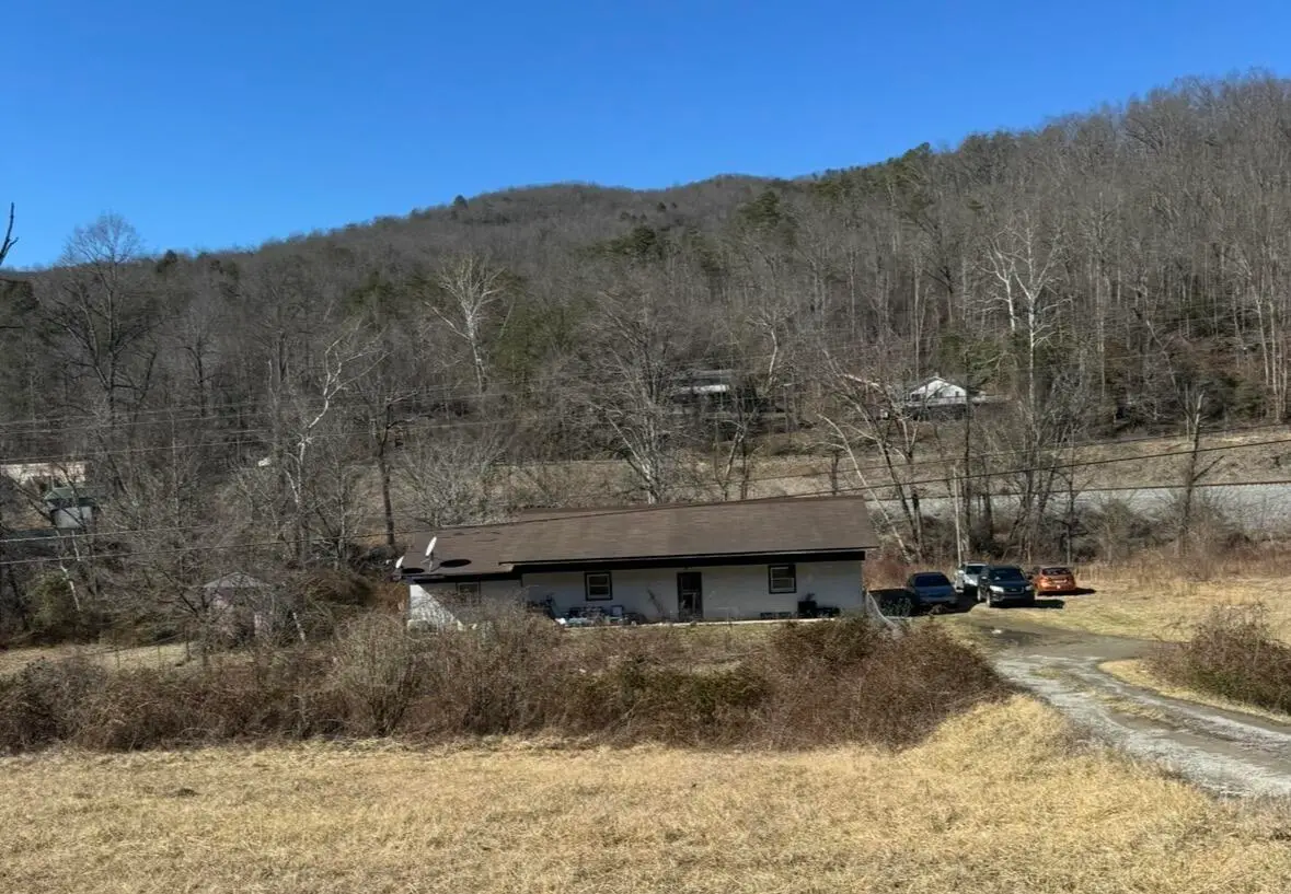 9840 Us-119, Totz, KY 40870 - #1