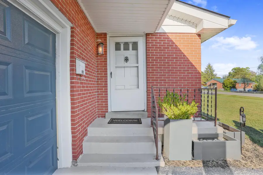 104 Morningside Drive, Lawrenceburg, KY 40342 - #2