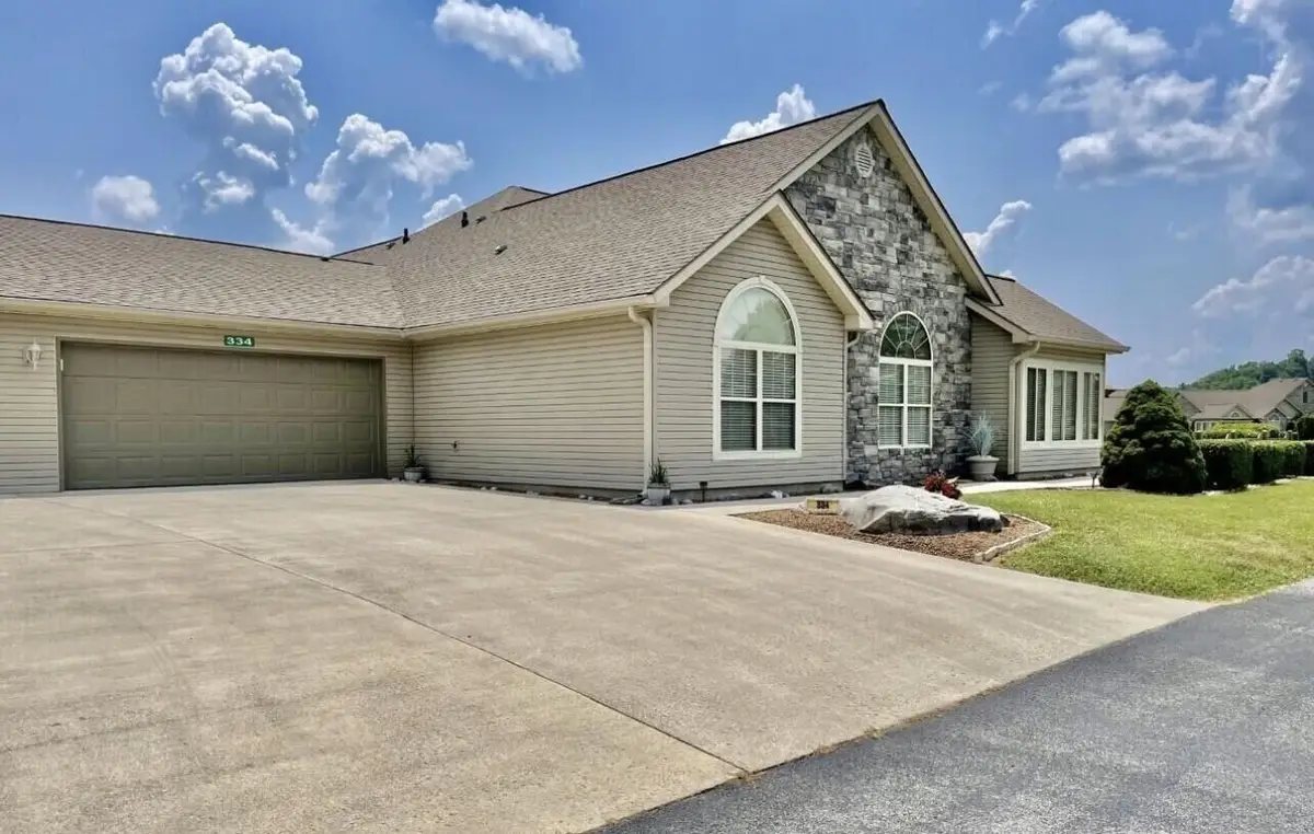 334 Cathederal Place, Bronston, KY 42518 - #1