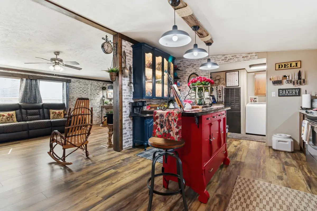 80 Benjamin Lane, Somerset, KY 42501 - #1