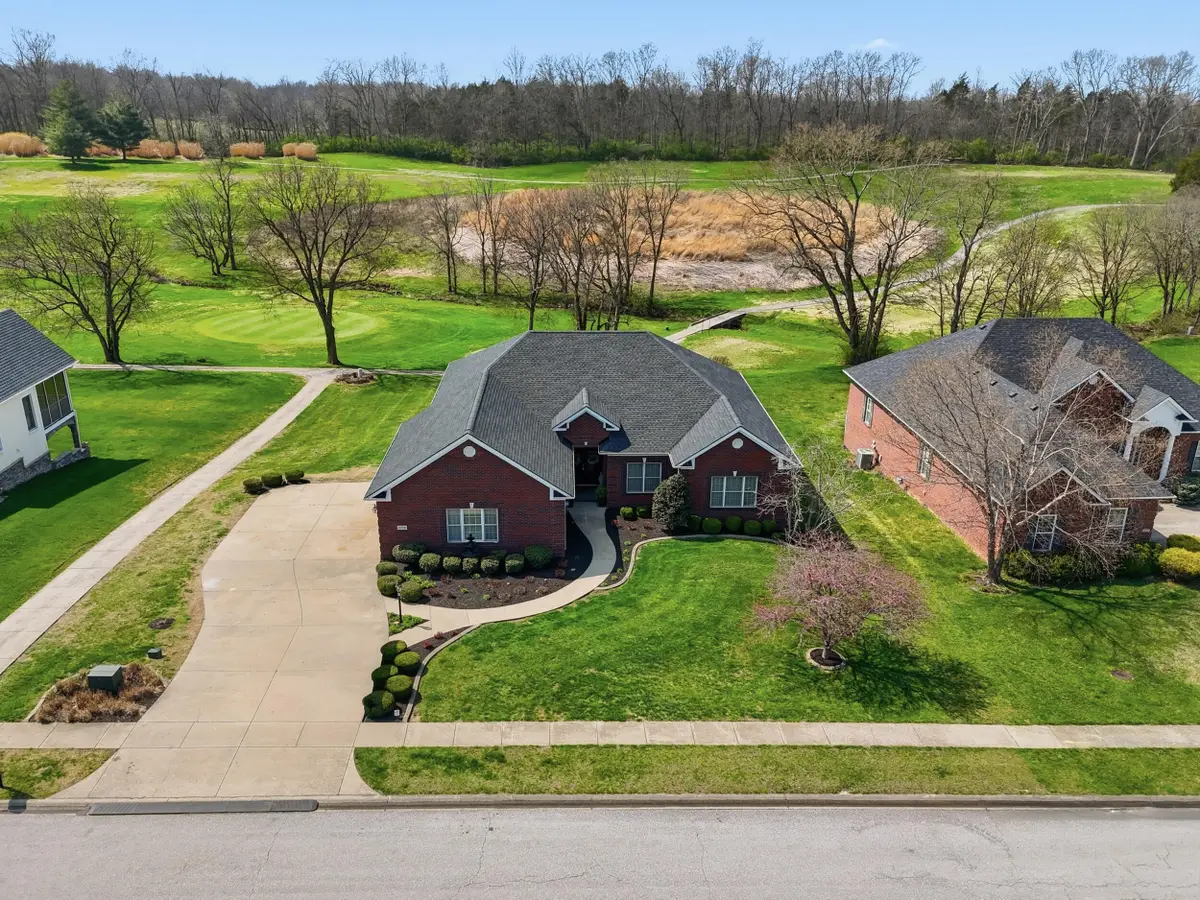 1056 Scenic Garden, Lawrenceburg, KY 40342 - #1