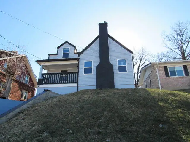 410 E Locust Street, Mount Sterling, KY 40353 - #3